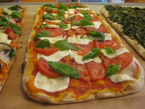 caprese pizza