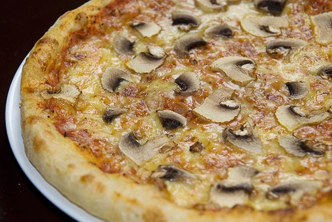 Pizza e Funghi un Matrimonio Perfetto: Ricetta - Silvio Cicchi