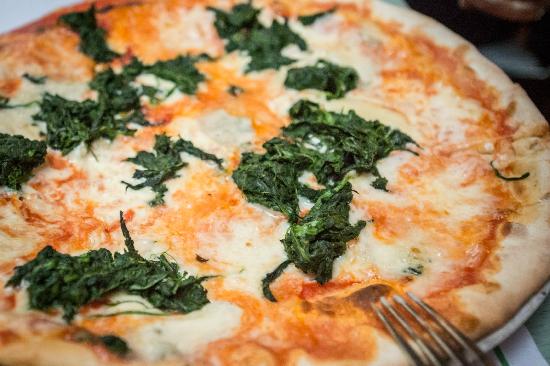 spinach pizza