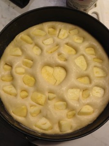 Torta di Mele con Impasto per Pizza