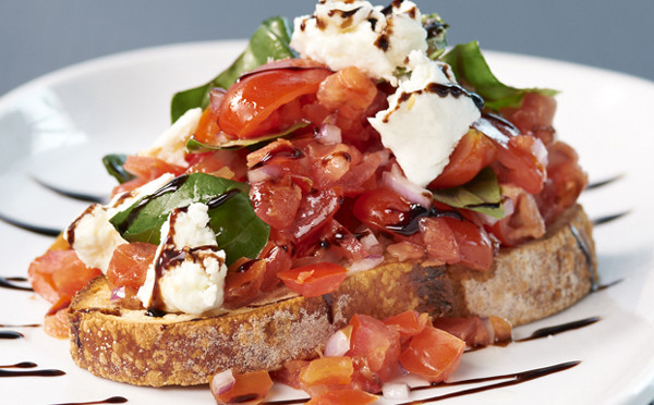 A receita deliciosa Pizza Bruschetta