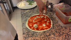 Cogumelos e salsicha Pizza Receita