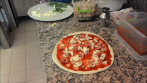 Cogumelos e salsicha Pizza Receita