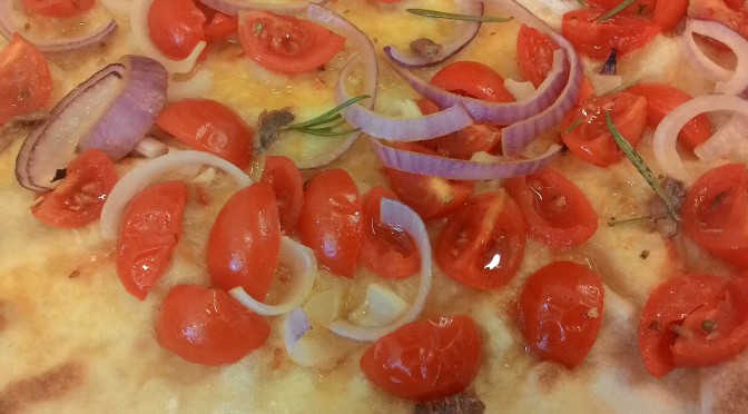 Anchoas, Tomate, Cebolla Focaccia