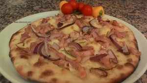 Focaccia Bacon and Onions Videoricetta