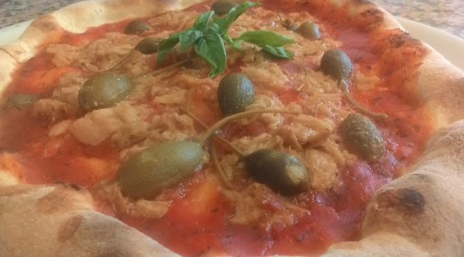 Pizza with Tuna and Wild Caper