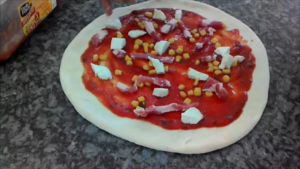 Pizza con Pancetta e Mais Ricetta Classica
