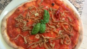 Pizza Marinara con Filetti di Melanzane