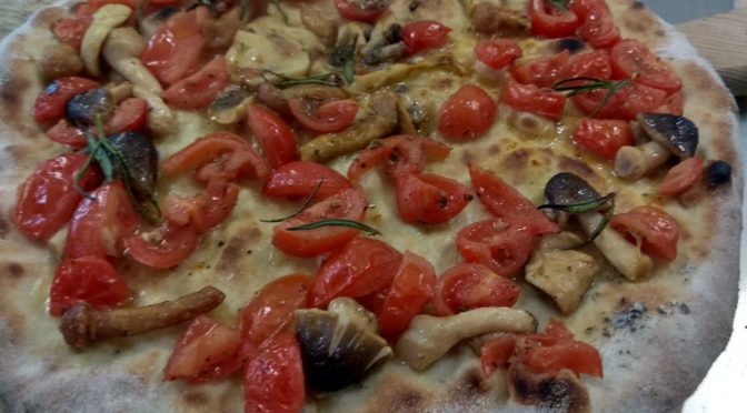 Focaccia com tomates e cogumelos Floresta