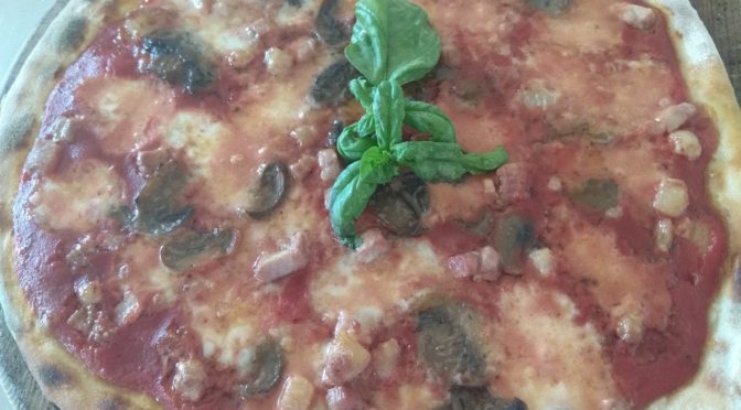 Pizza With Bacon and Mushrooms Trifolati