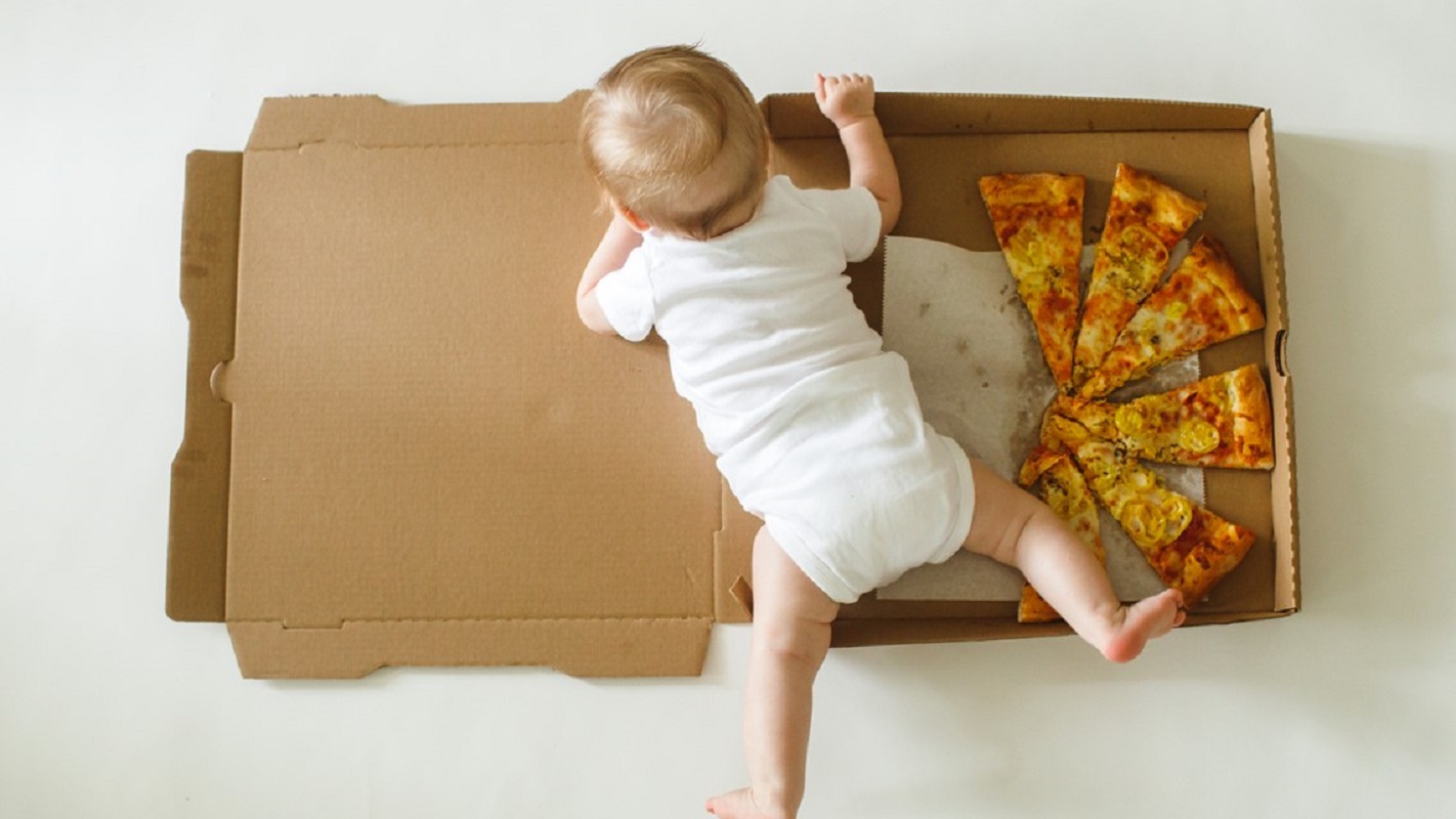 фотосессия с пиццей ребенка по месяцам фото 7