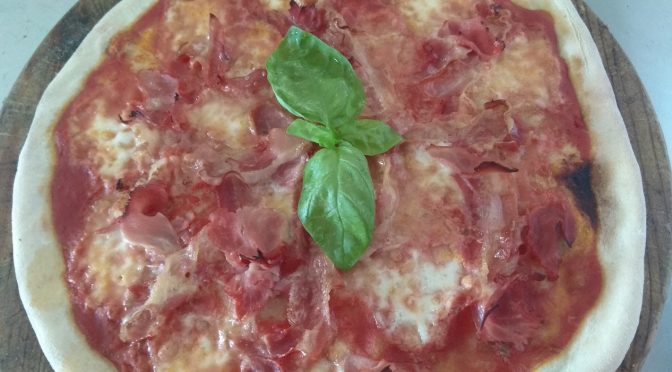 Pizza Con Pancetta e Prosciutto